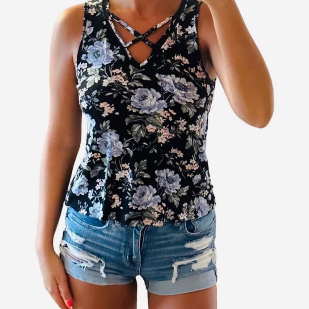 American Eagle Outfitters Tank Top Black Floral, Size XS